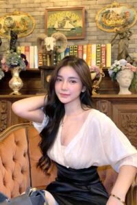 thai escort girl