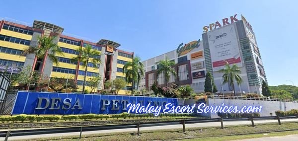 SALAK SOUTH SEX ESCORT CALL GIRL
